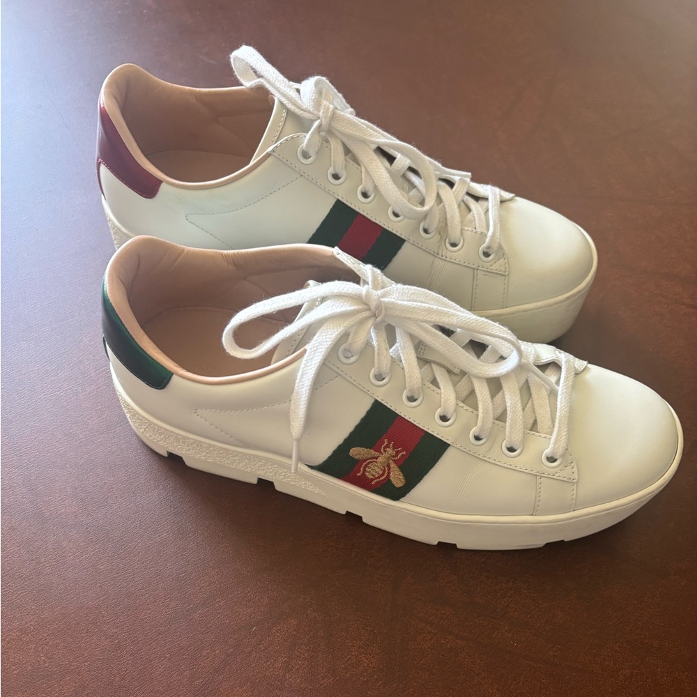 Gucci White Leather Sneakers with Green and Red Stripes, Sz 40